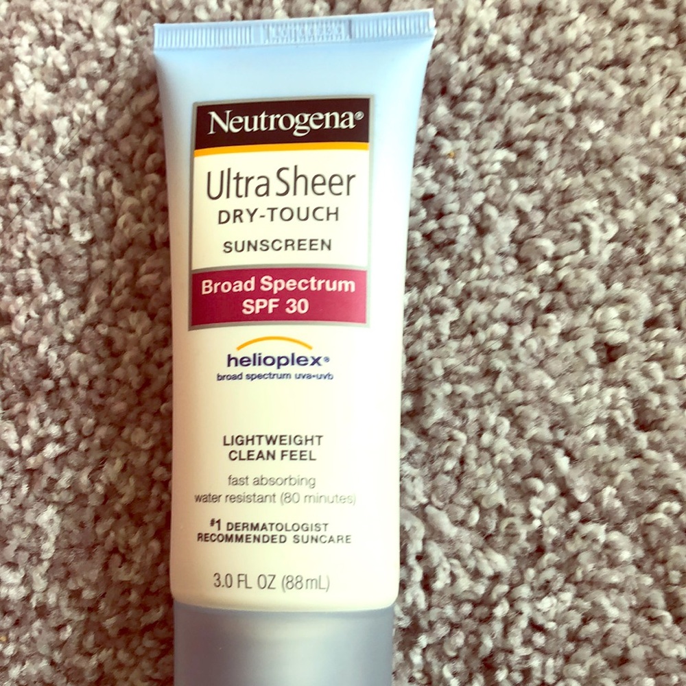 Neutrogena sunscreen SpF 30 NEW